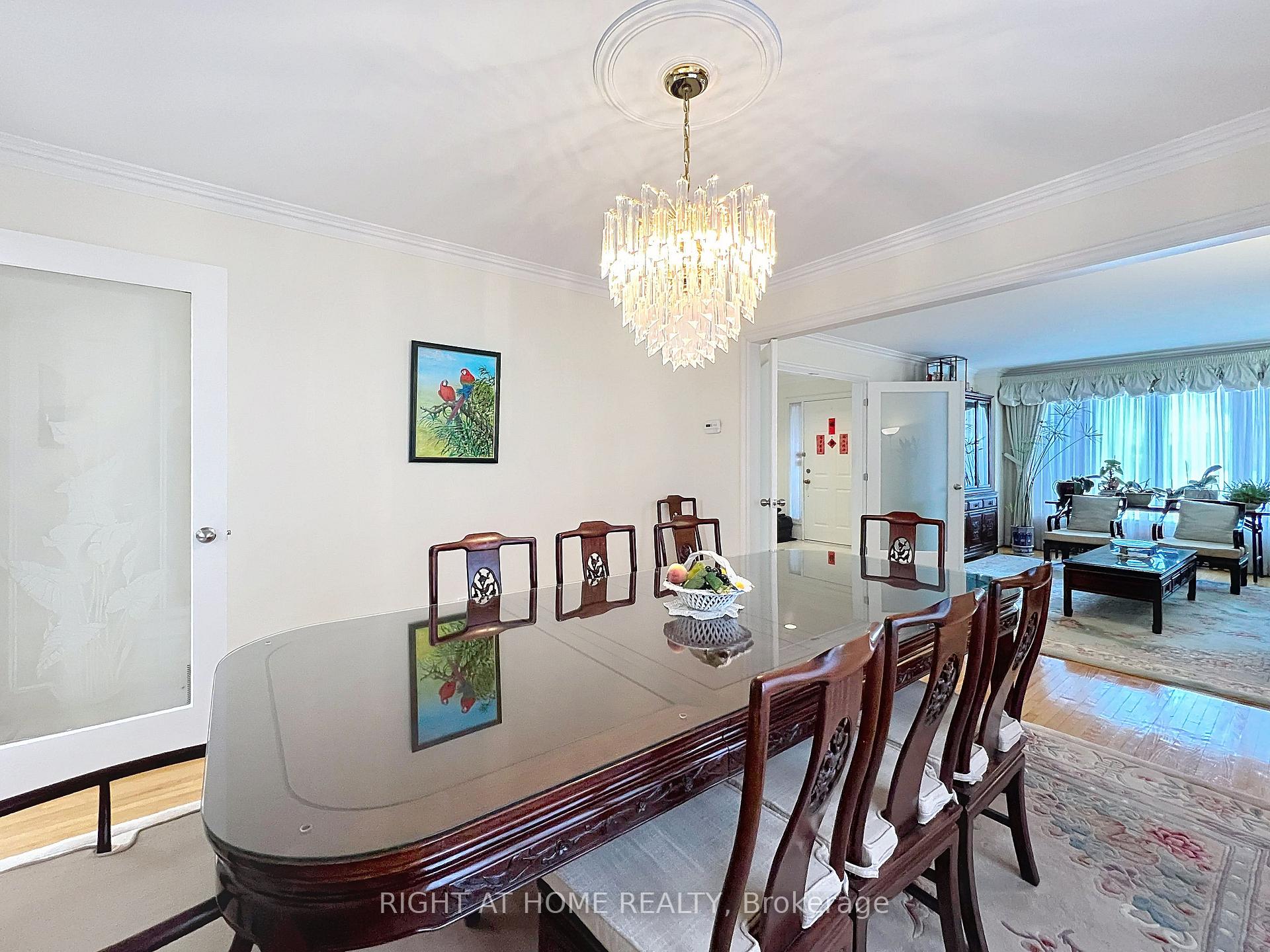 Photo 19 of 150 Holmes Avenue, North York, Willowdale East — HOMEH
