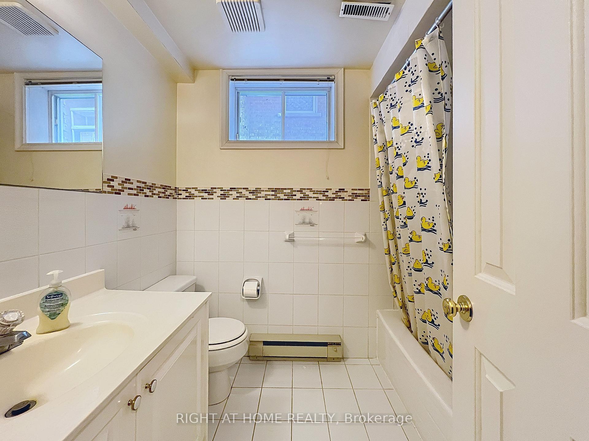Photo 37 of 150 Holmes Avenue, North York, Willowdale East — HOMEH
