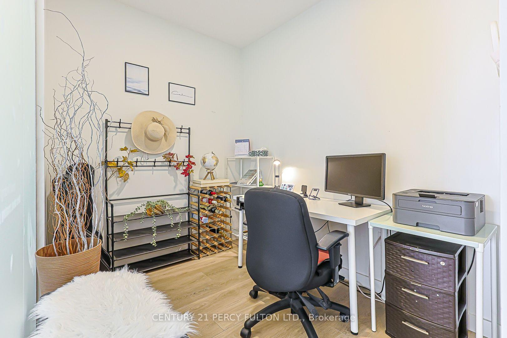Photo 7 of Unit 2207, 95 McMahon Drive, North York, Bayview Village — HOMEH