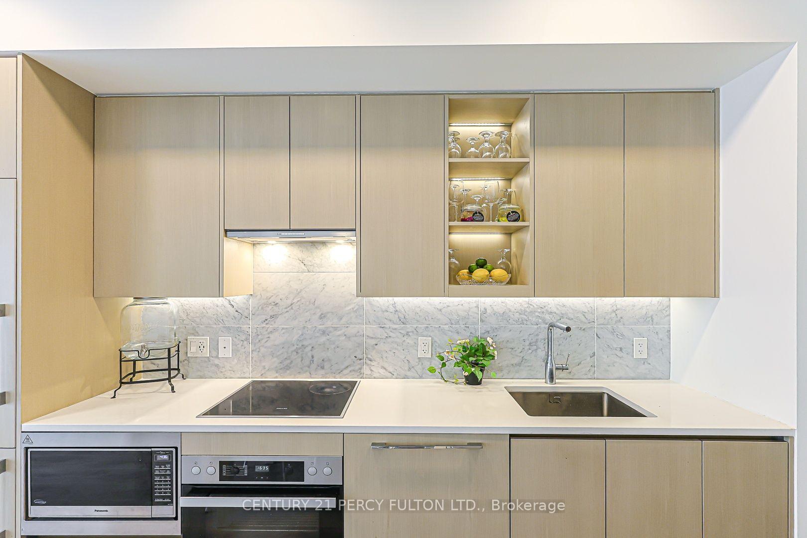 Photo 13 of Unit 2207, 95 McMahon Drive, North York, Bayview Village — HOMEH