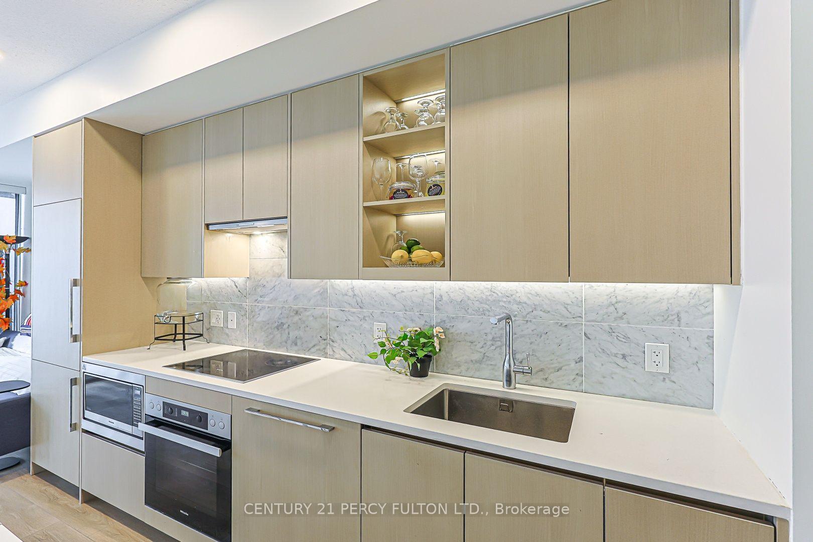 Photo 14 of Unit 2207, 95 McMahon Drive, North York, Bayview Village — HOMEH