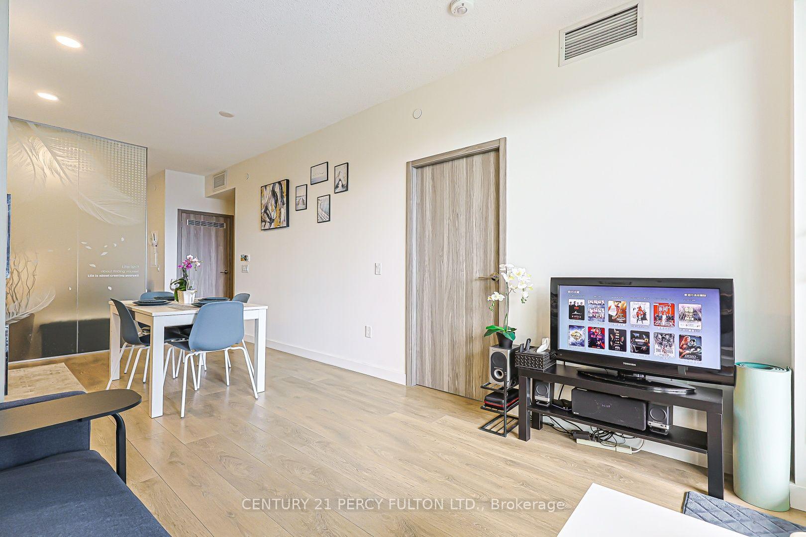Photo 15 of Unit 2207, 95 McMahon Drive, North York, Bayview Village — HOMEH