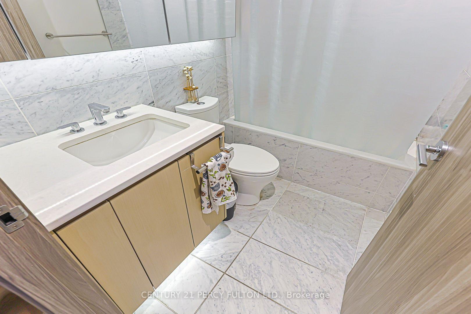 Photo 19 of Unit 2207, 95 McMahon Drive, North York, Bayview Village — HOMEH