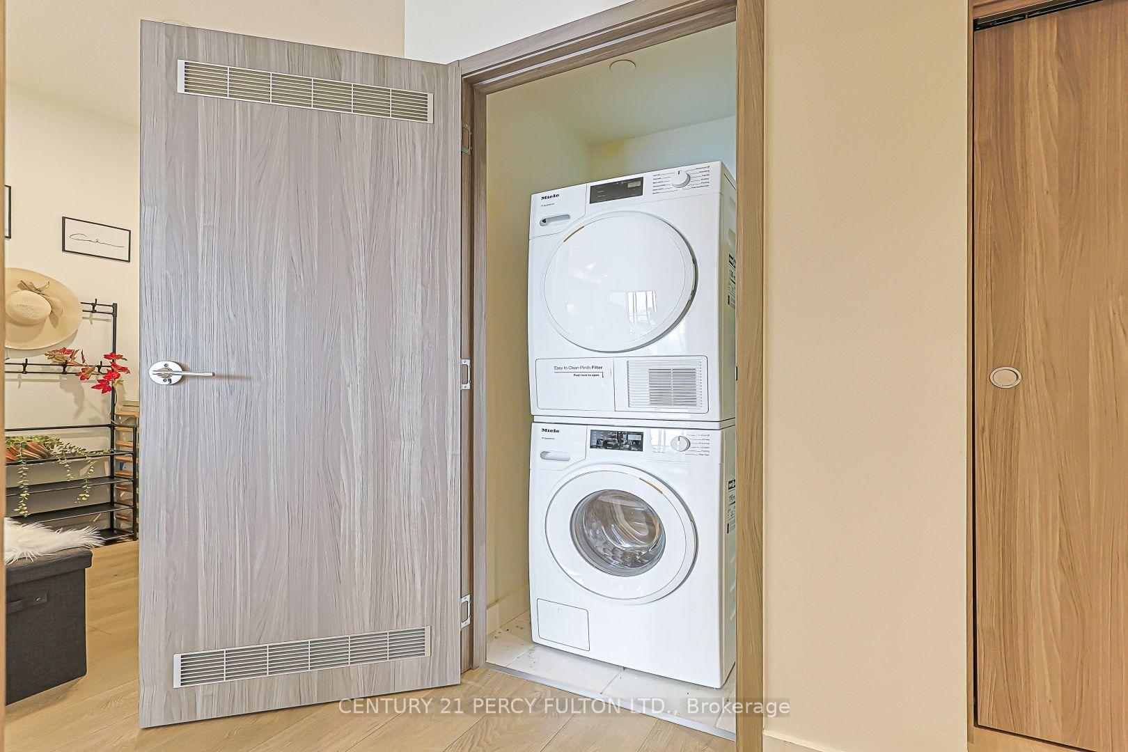 Photo 21 of Unit 2207, 95 McMahon Drive, North York, Bayview Village — HOMEH
