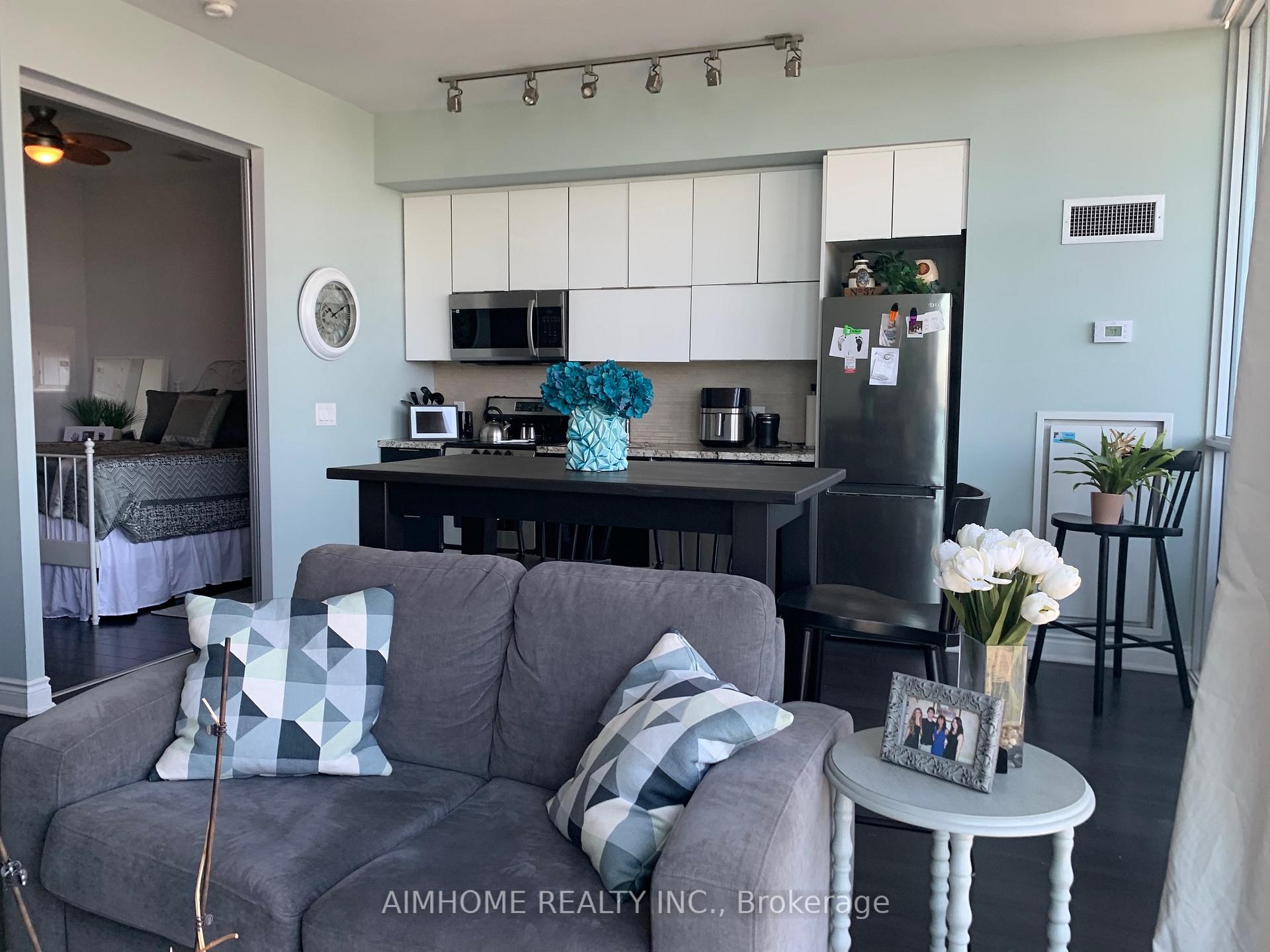 Photo 9 of Unit 1601, 80 Marine Parade Drive, Etobicoke, Mimico — HOMEH