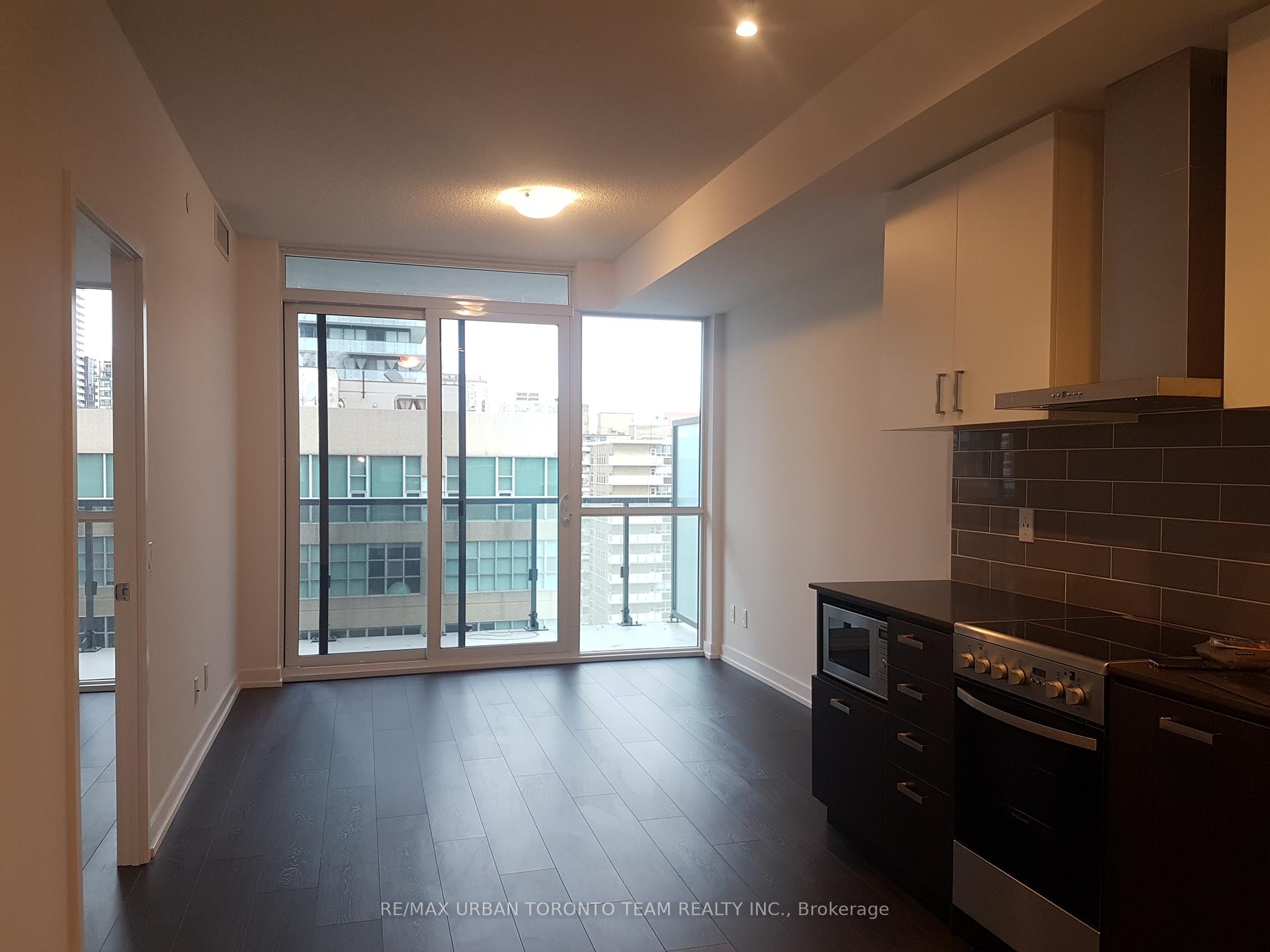 Photo 6 of Unit 906, 125 Redpath Avenue, Toronto, Mount Pleasant West — HOMEH