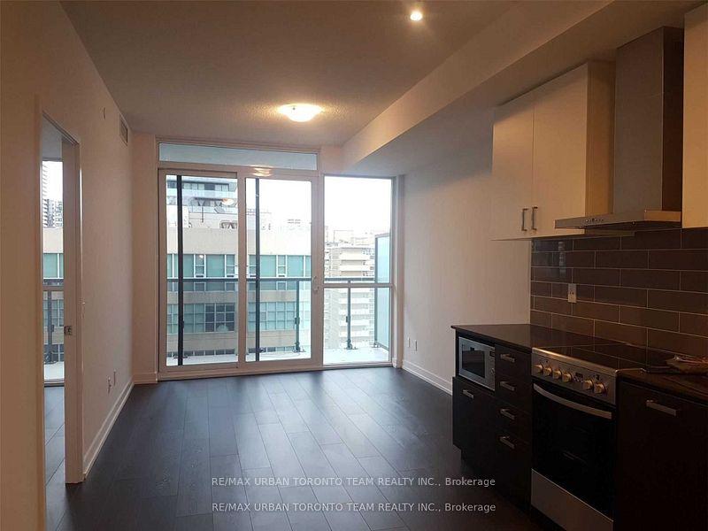 Photo 7 of Unit 906, 125 Redpath Avenue, Toronto, Mount Pleasant West — HOMEH