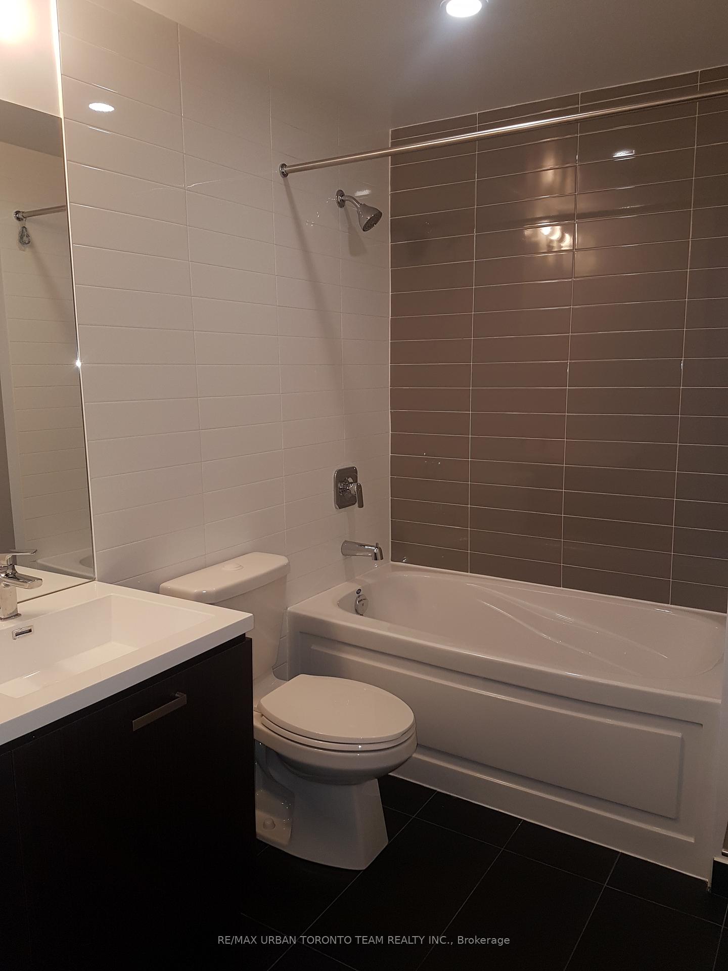 Photo 15 of Unit 906, 125 Redpath Avenue, Toronto, Mount Pleasant West — HOMEH