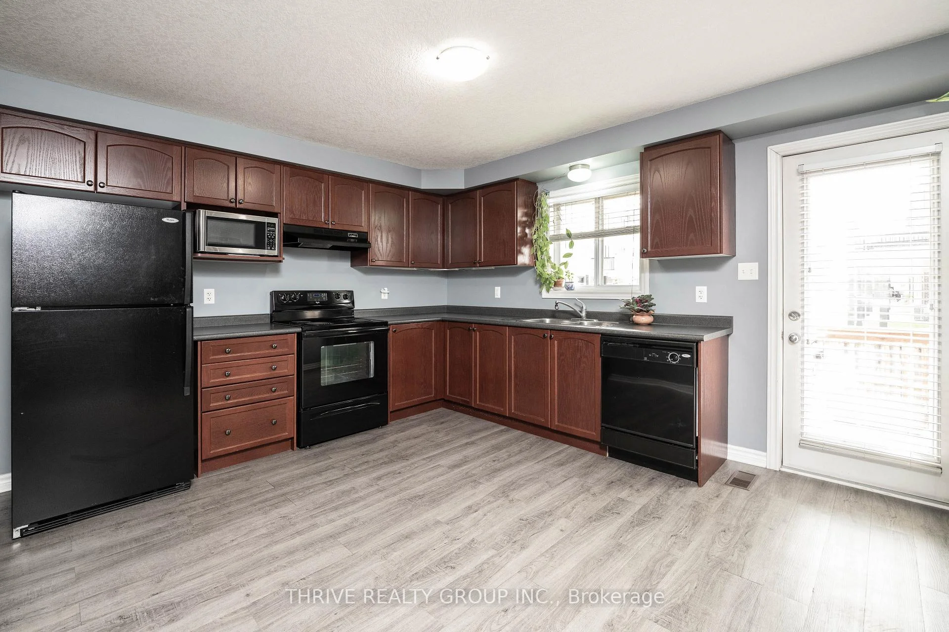 Photo 10 of Unit 30, 3320 Meadowgate Boulevard, London, South J — HOMEH