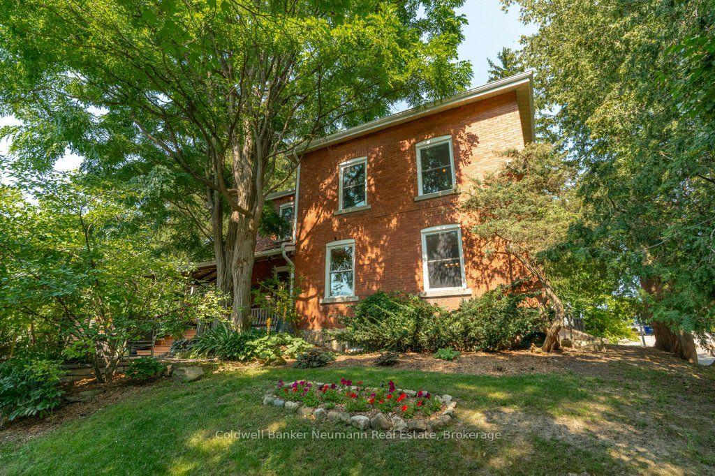 Photo 3 of 96 Grove Street, Guelph, St. George's — HOMEH