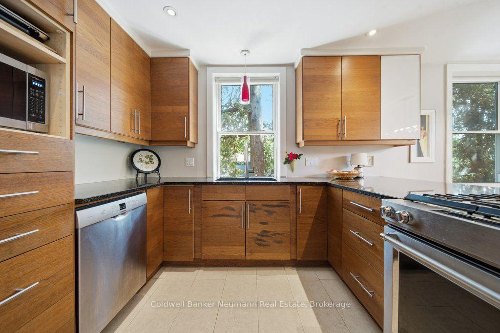 Photo 12 of 96 Grove Street, Guelph, St. George's — HOMEH
