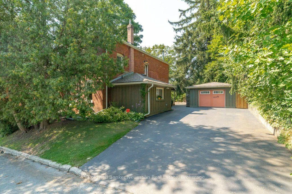 Photo 55 of 96 Grove Street, Guelph, St. George's — HOMEH
