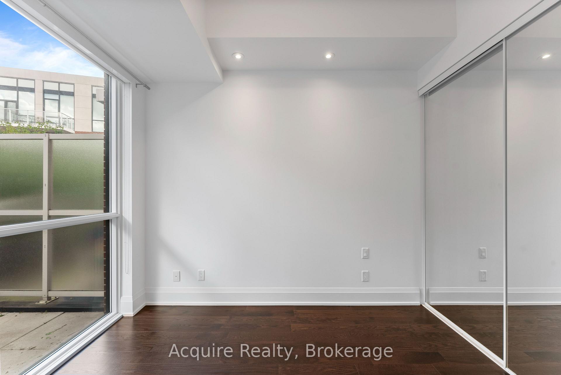 Photo 13 of Unit 212, 20 Fred Varley Drive, Markham, Unionville — HOMEH
