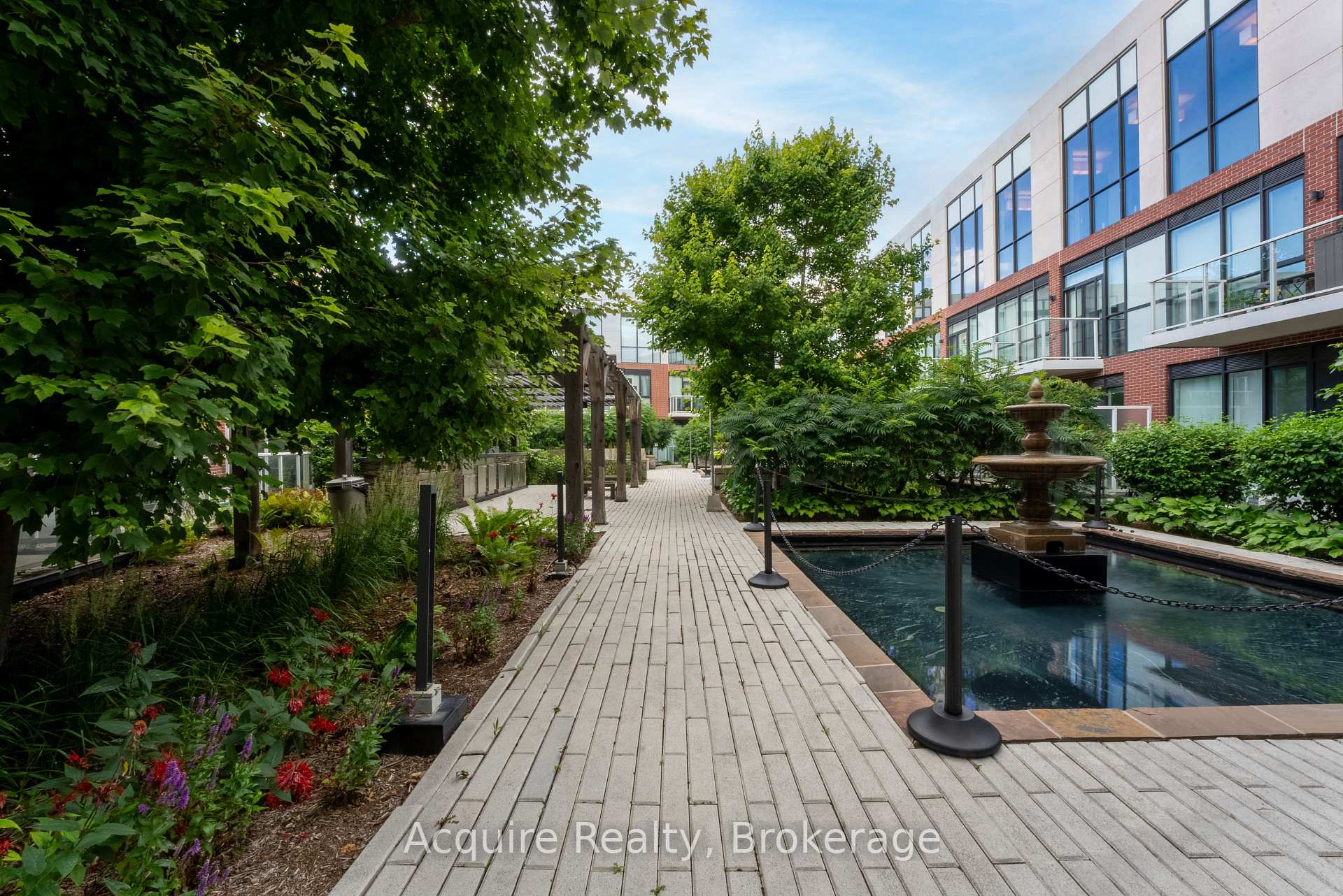 Photo 19 of Unit 212, 20 Fred Varley Drive, Markham, Unionville — HOMEH