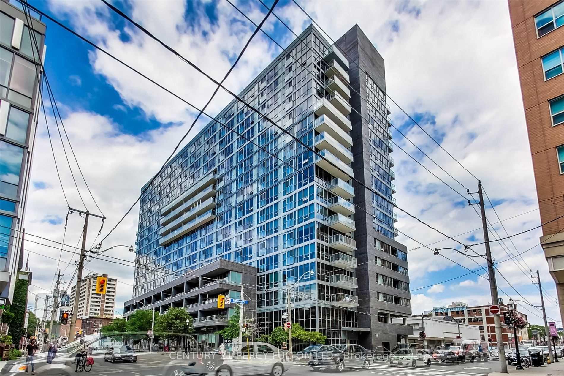 Front of Unit 1515, 320 Richmond Street E