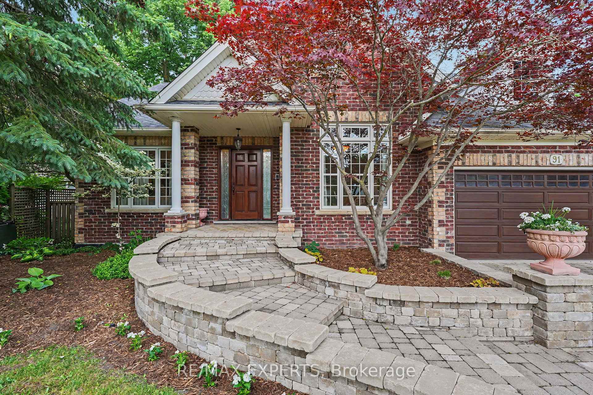 Photo 5 of 91 Napier Street, Vaughan, Kleinburg — HOMEH