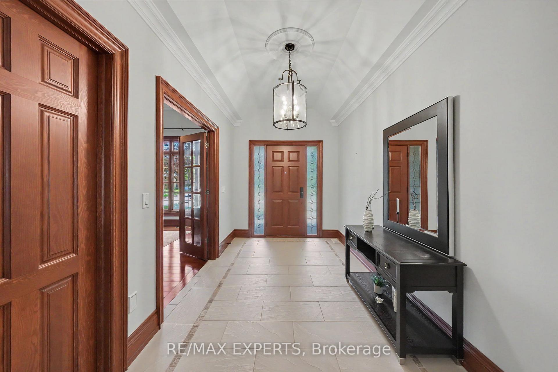 Photo 6 of 91 Napier Street, Vaughan, Kleinburg — HOMEH