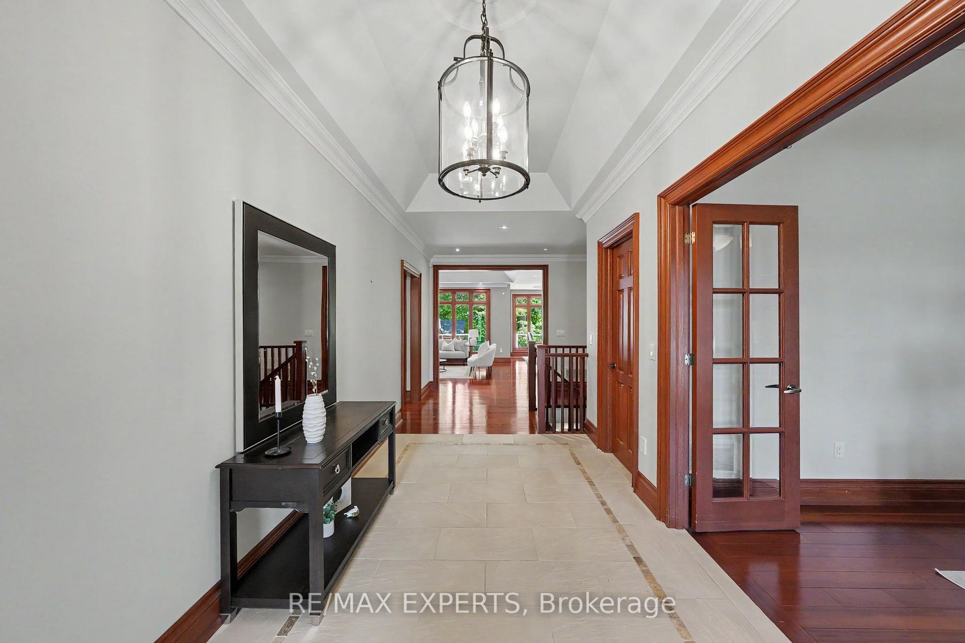 Photo 7 of 91 Napier Street, Vaughan, Kleinburg — HOMEH