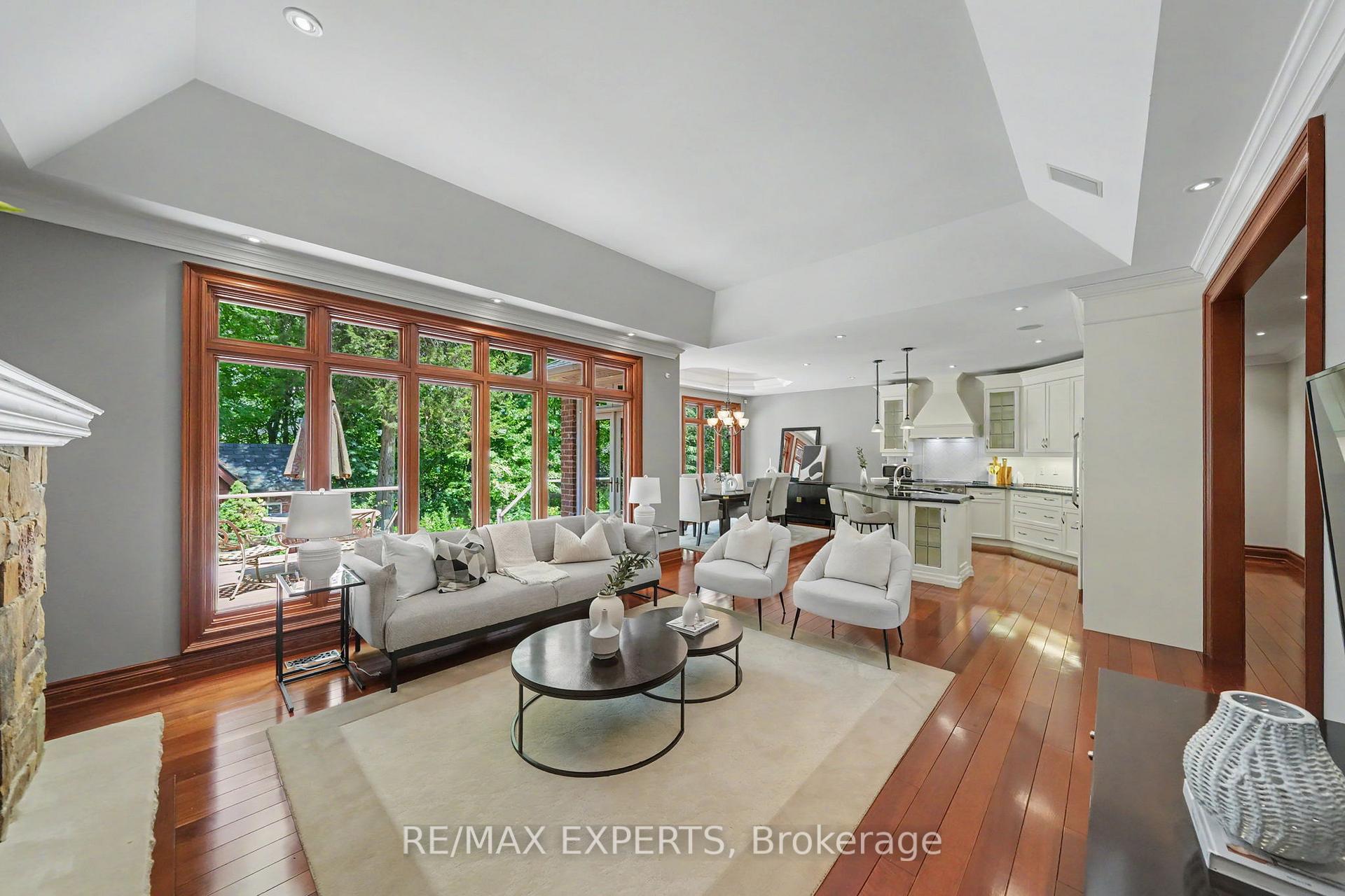 Photo 11 of 91 Napier Street, Vaughan, Kleinburg — HOMEH