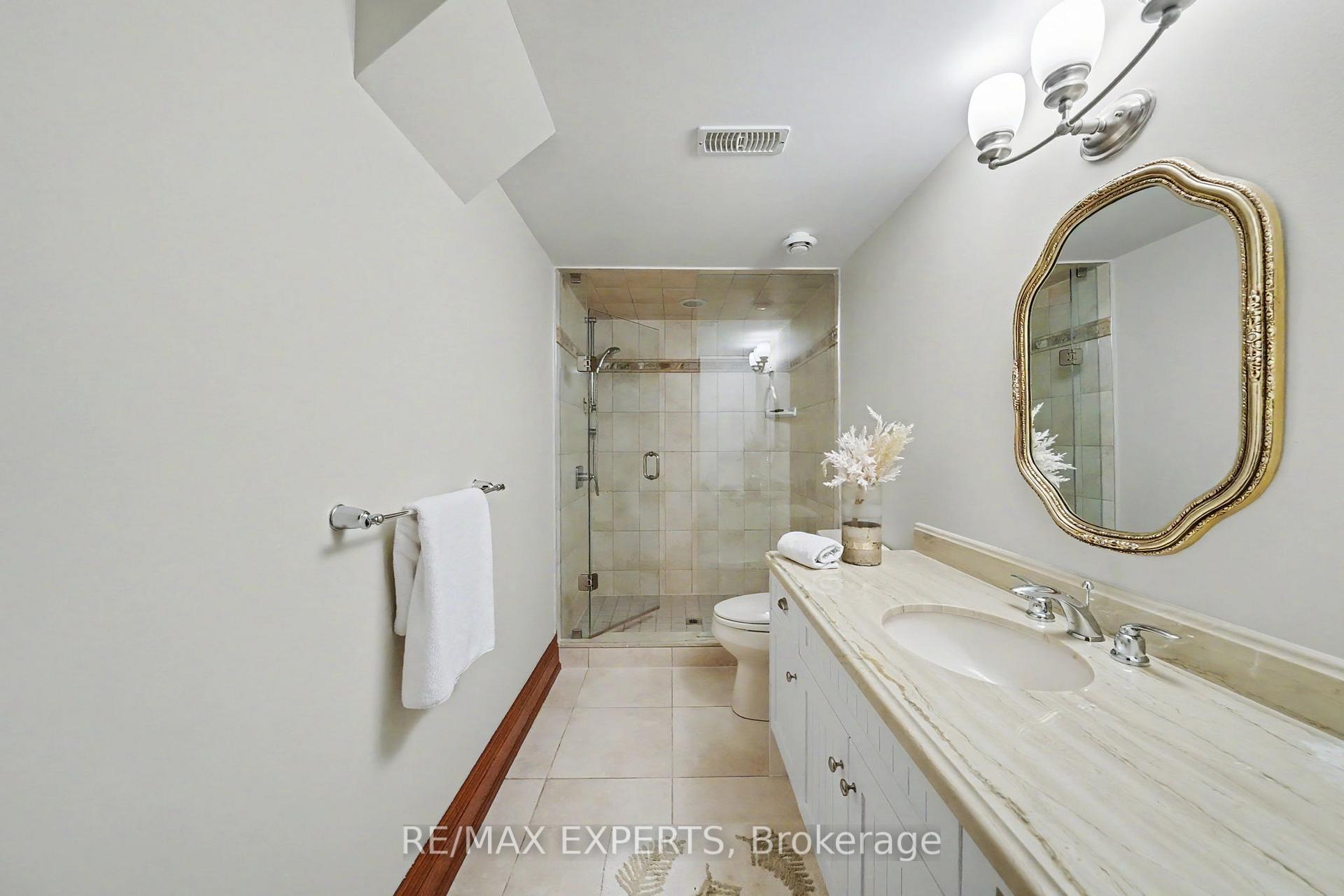 Photo 34 of 91 Napier Street, Vaughan, Kleinburg — HOMEH
