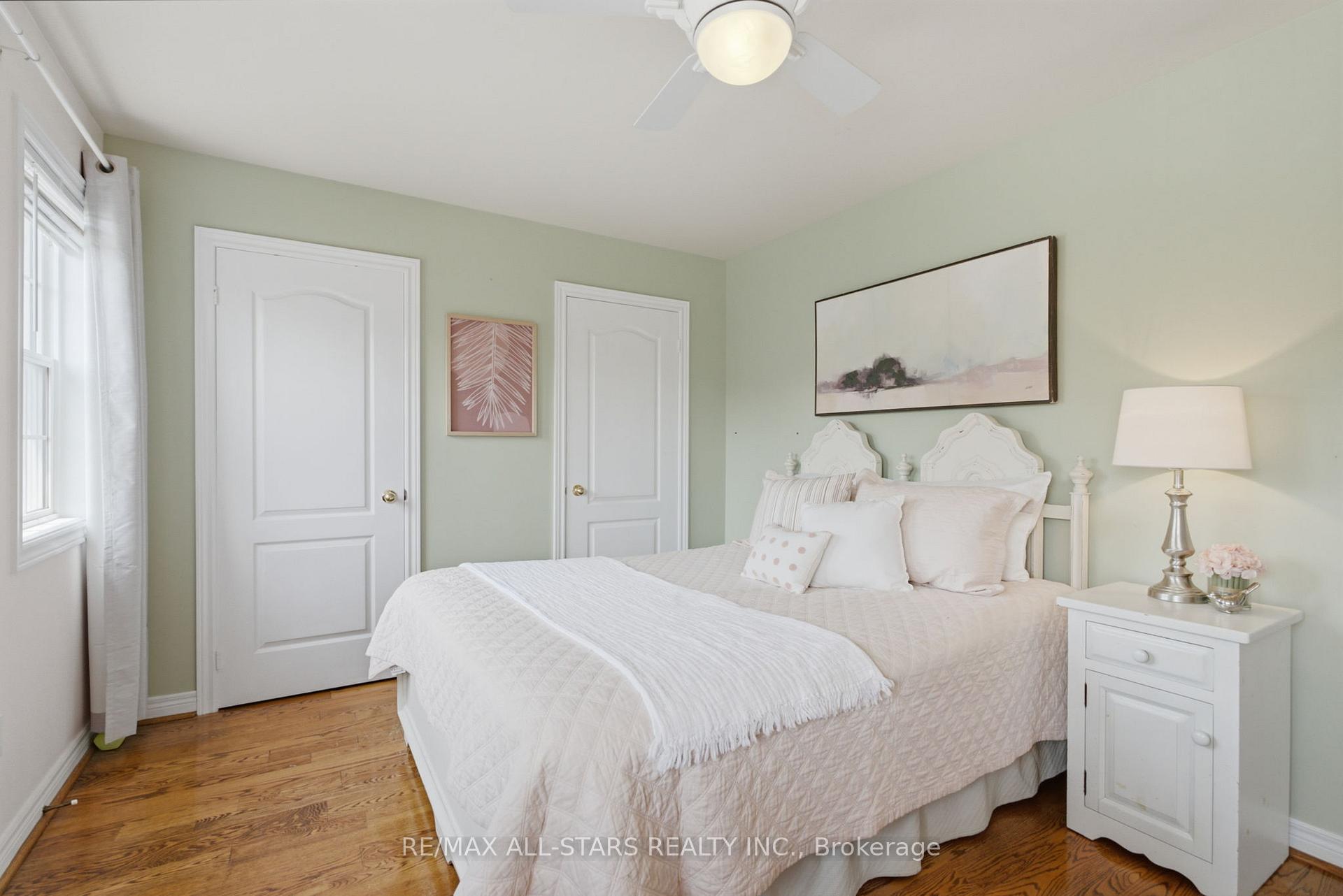 Photo 26 of 38 Galloway Crescent, Uxbridge — HOMEH