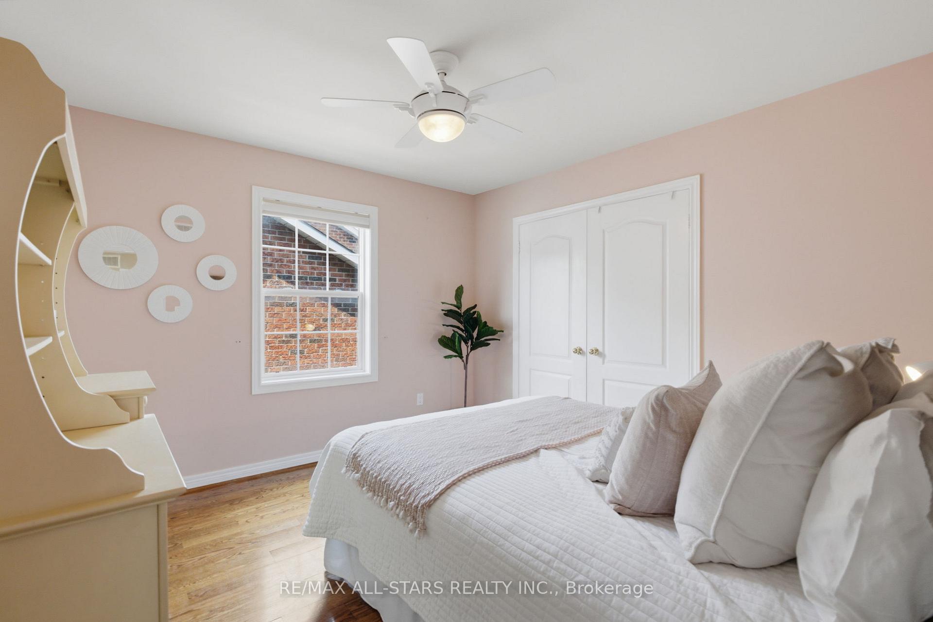 Photo 27 of 38 Galloway Crescent, Uxbridge — HOMEH