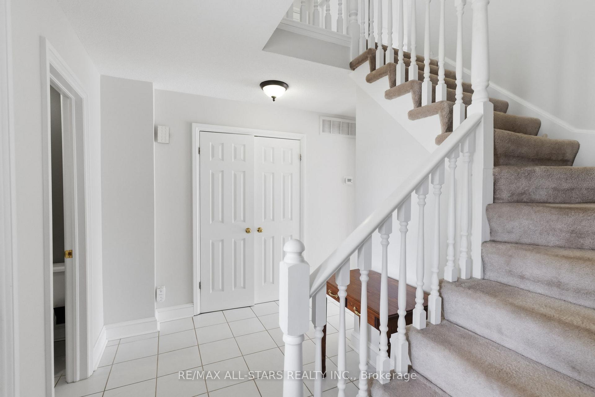 Photo 17 of 154 Brock Street E, Uxbridge — HOMEH
