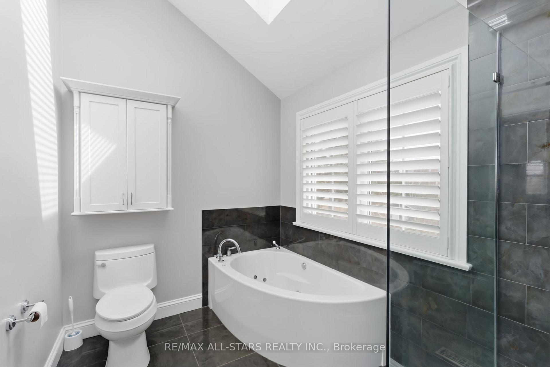Photo 24 of 154 Brock Street E, Uxbridge — HOMEH