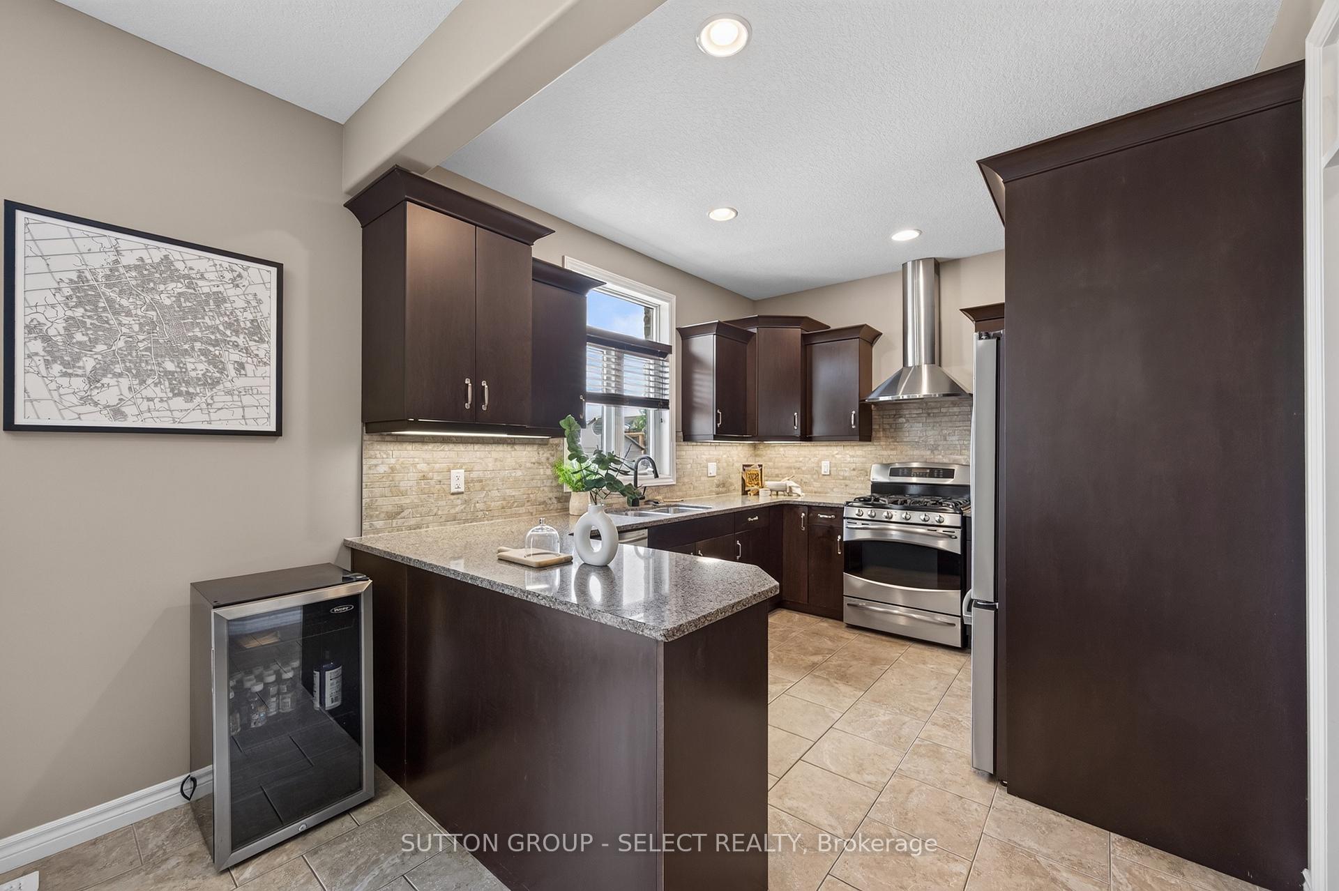 Photo 10 of 6 Ashwood Crescent, Middlesex Centre, Ilderton — HOMEH