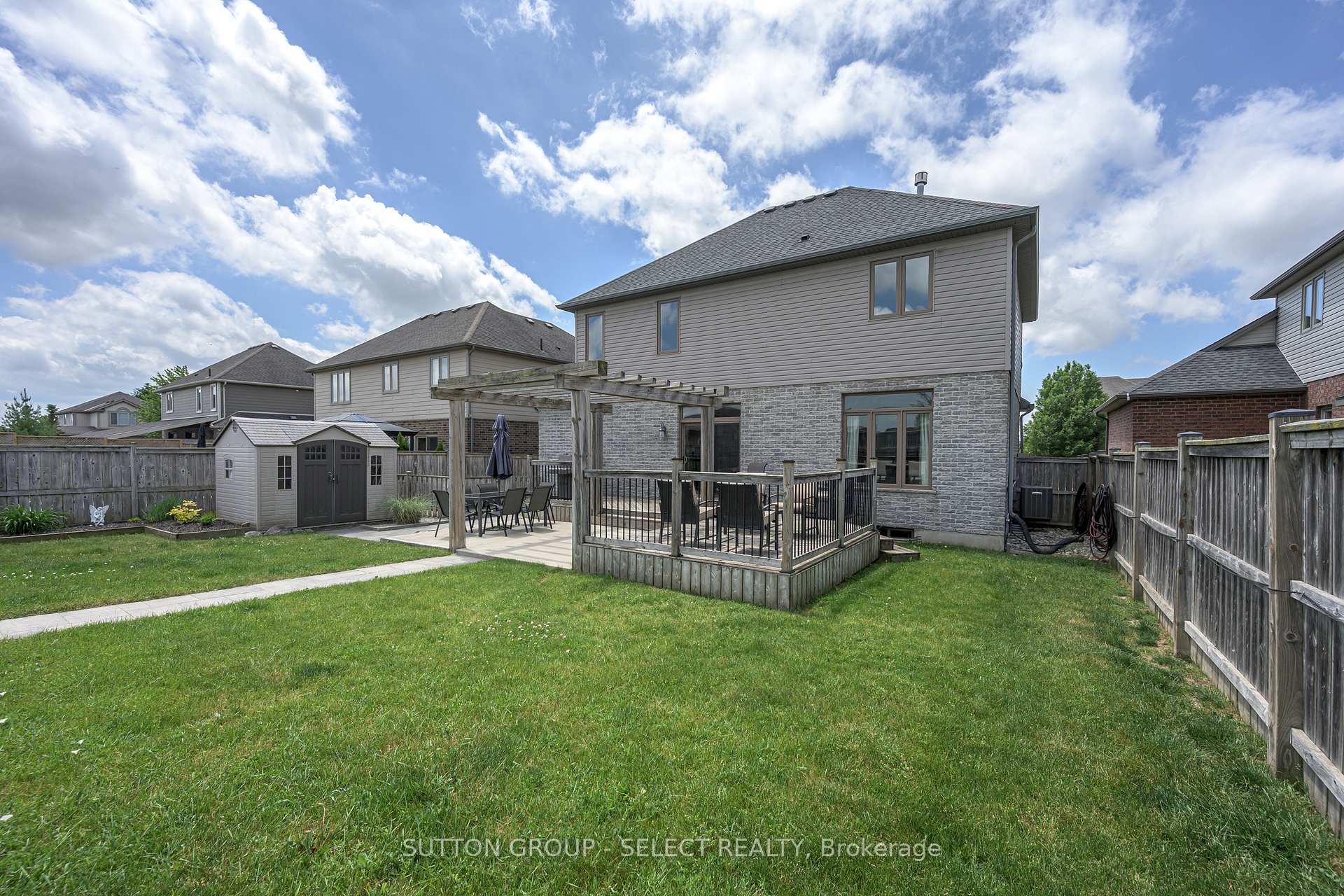 Photo 26 of 6 Ashwood Crescent, Middlesex Centre, Ilderton — HOMEH