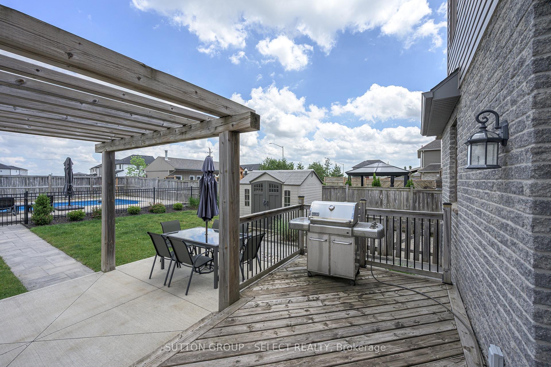 Photo 32 of 6 Ashwood Crescent, Middlesex Centre, Ilderton — HOMEH