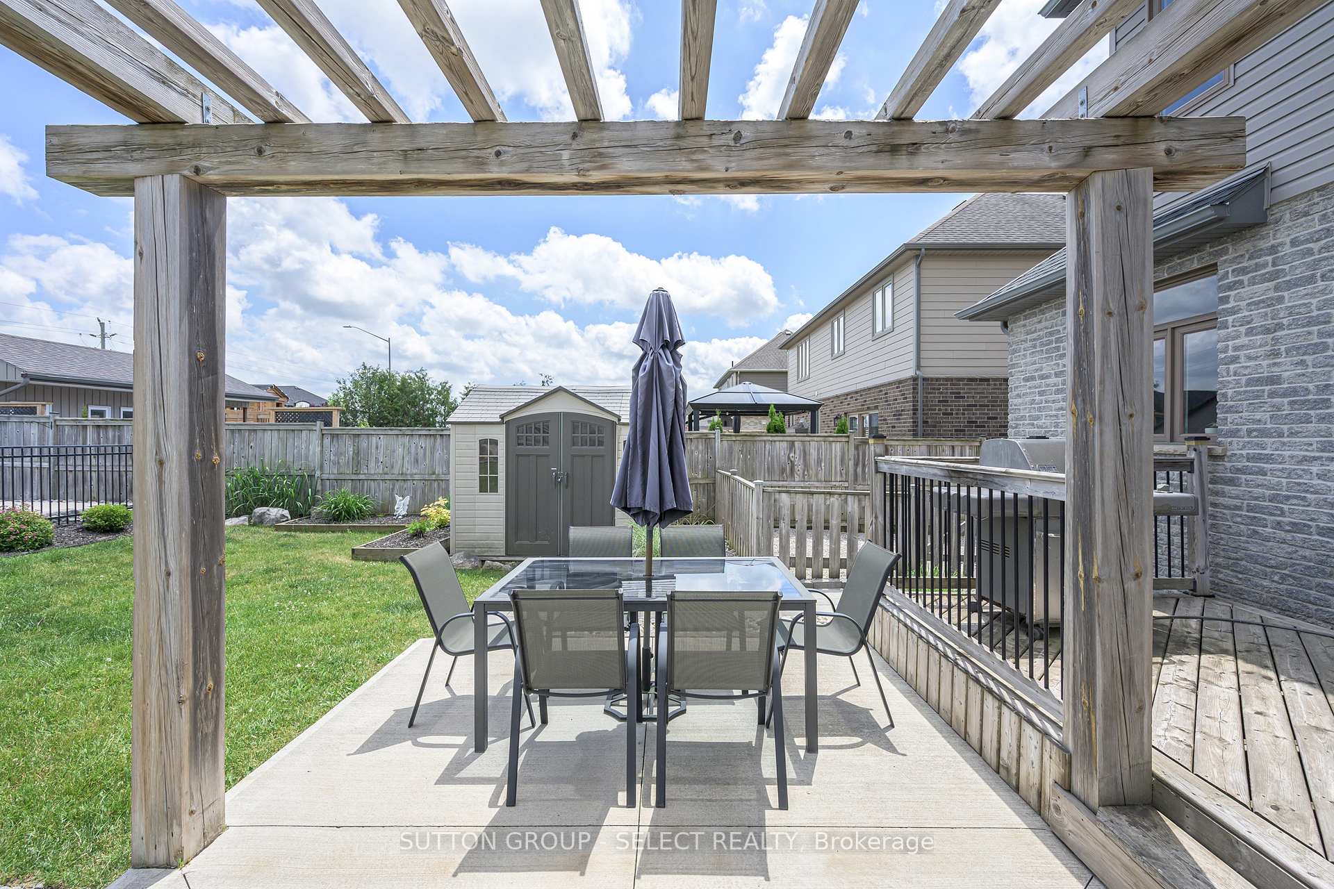 Photo 35 of 6 Ashwood Crescent, Middlesex Centre, Ilderton — HOMEH