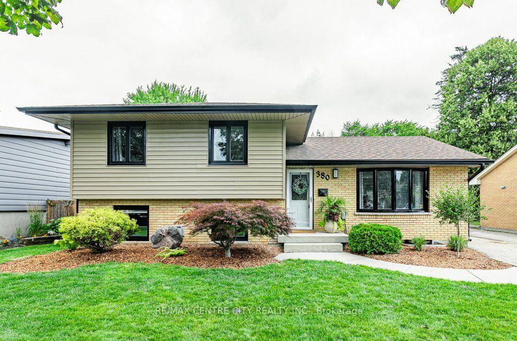 Front of 380 Magnolia Crescent