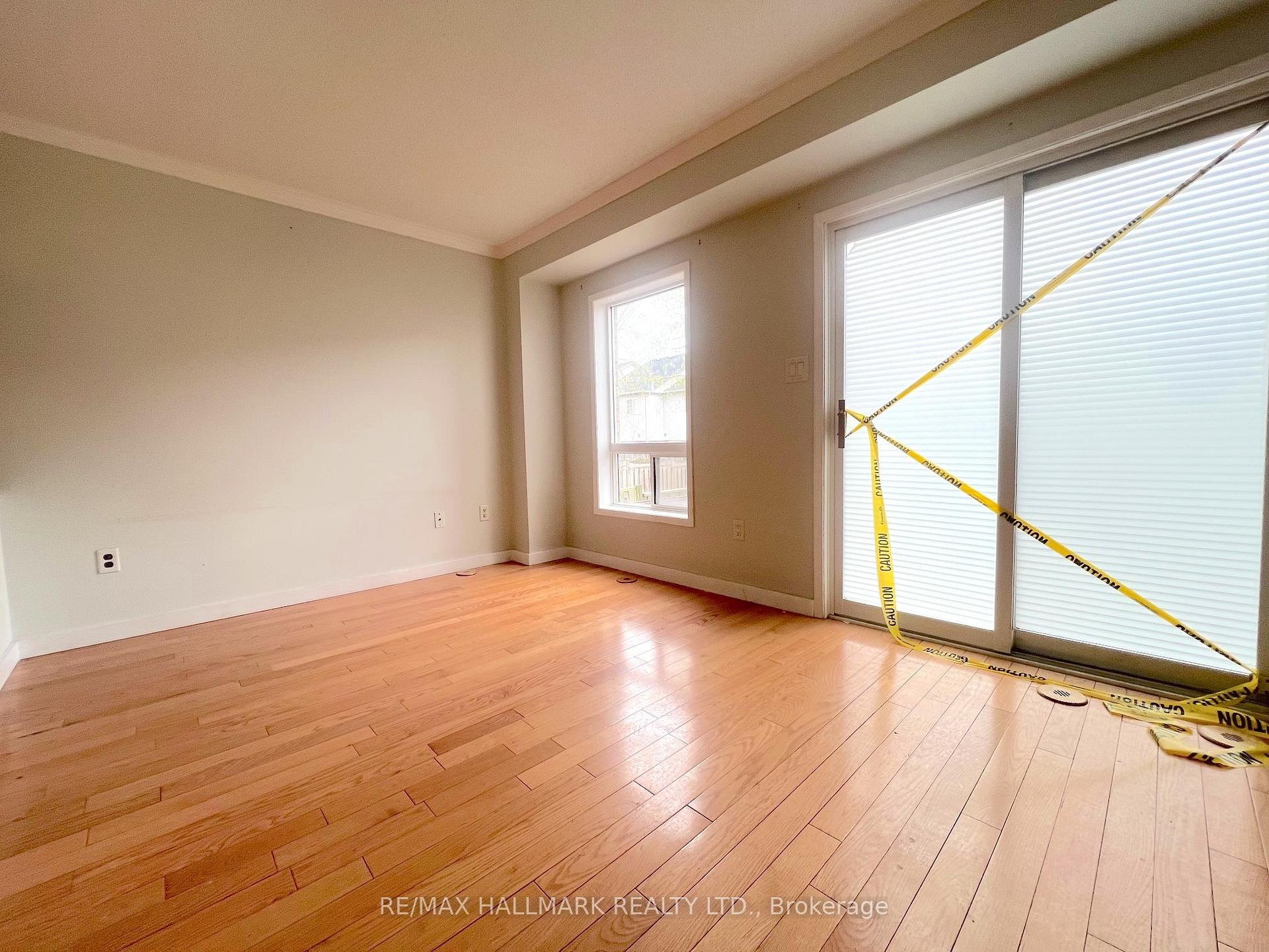 Photo 6 of 33 Lodgeway Drive, Vaughan, Rural Vaughan — HOMEH