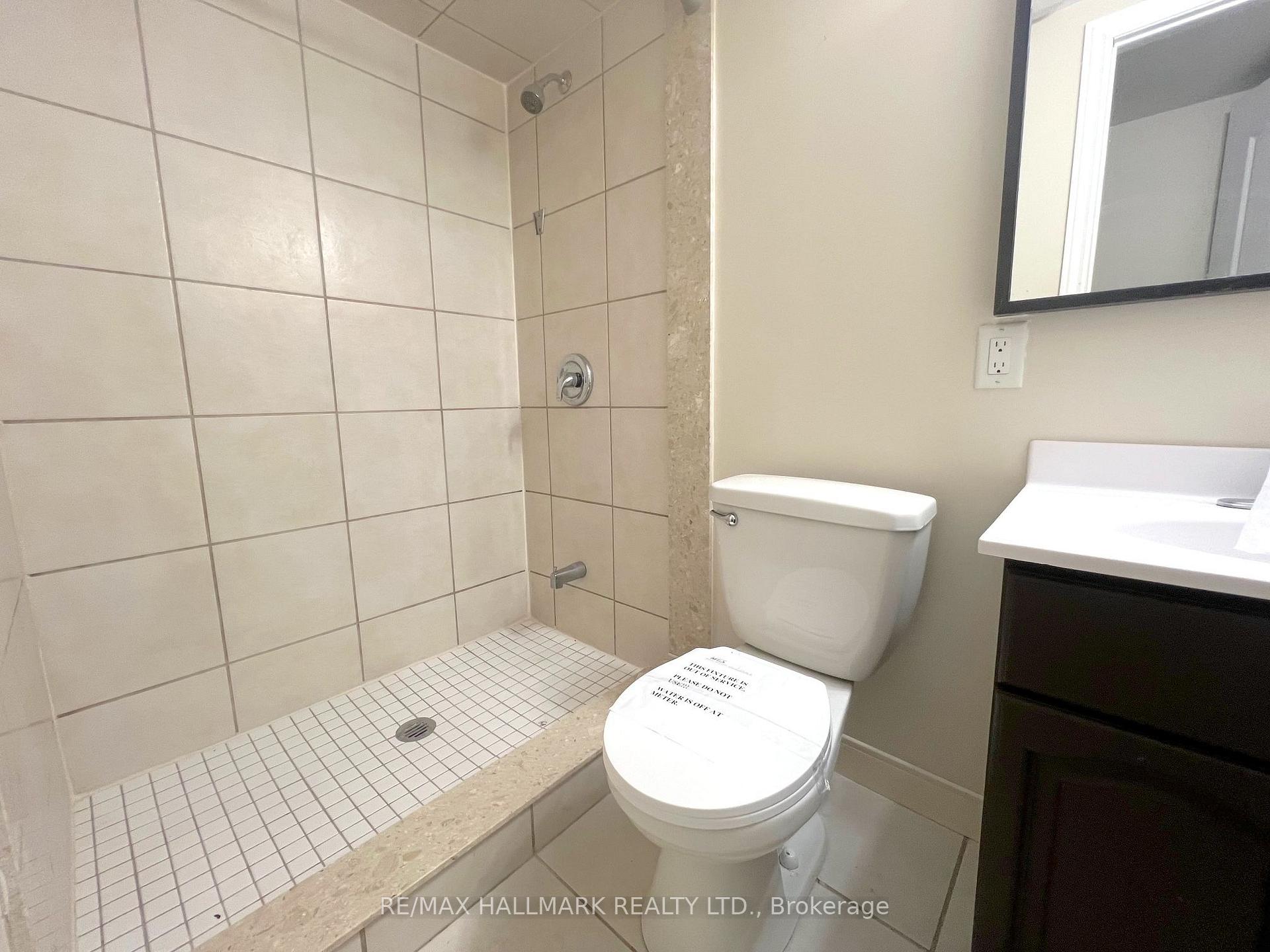 Photo 13 of 33 Lodgeway Drive, Vaughan, Rural Vaughan — HOMEH