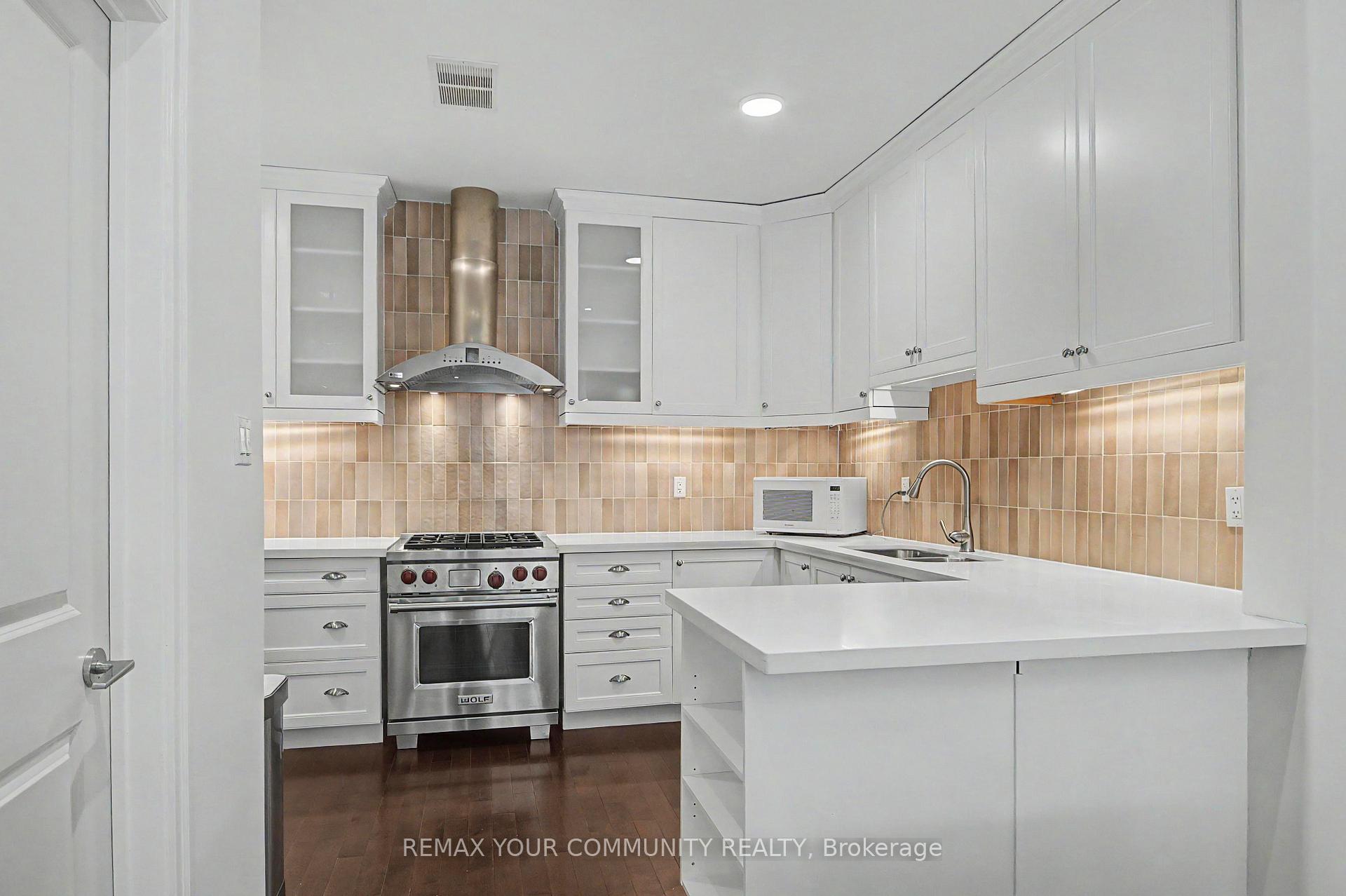 Photo 5 of 1079 Broadview Avenue, Toronto, Broadview North — HOMEH