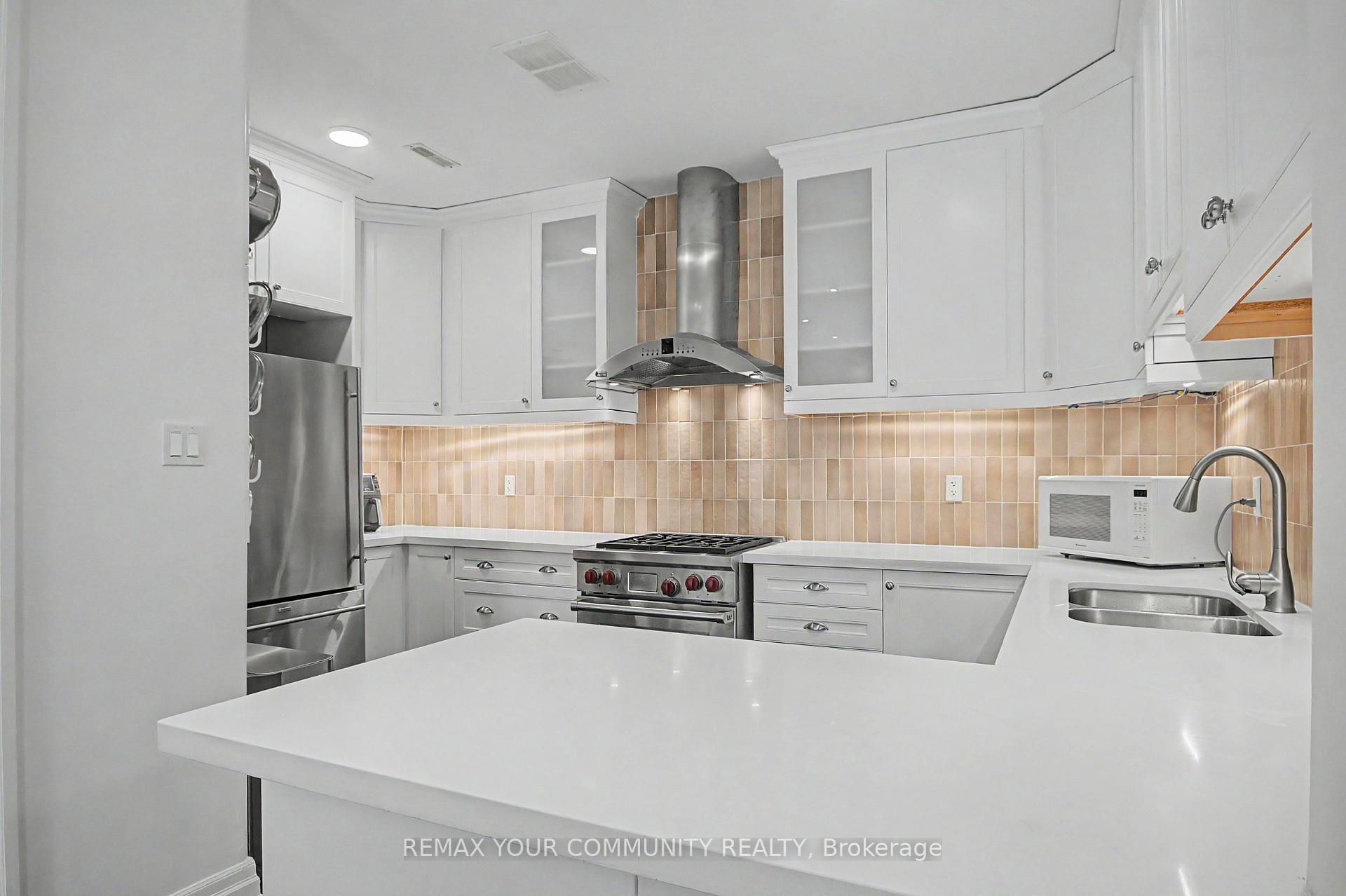Photo 6 of 1079 Broadview Avenue, Toronto, Broadview North — HOMEH