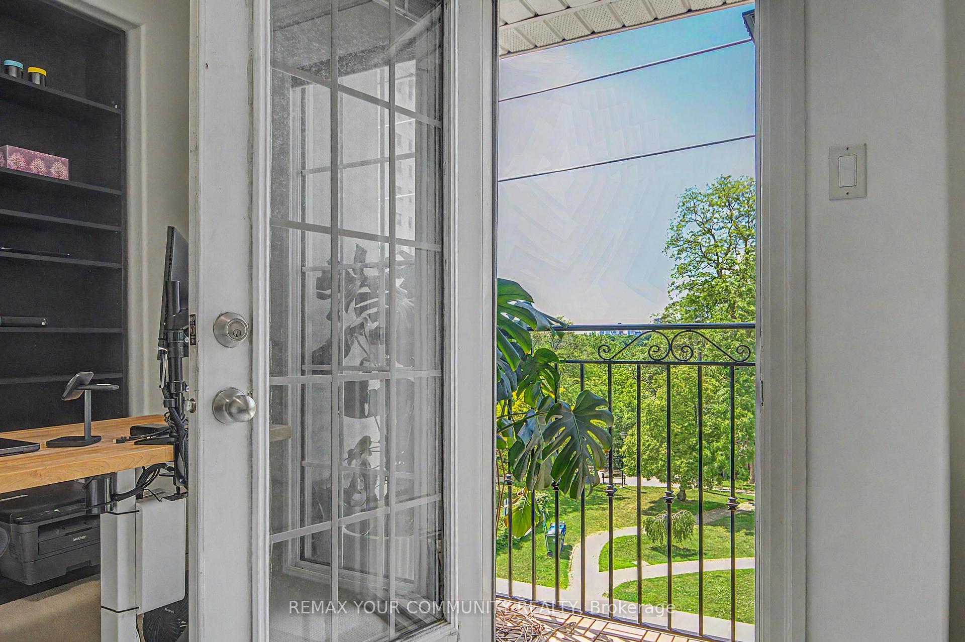 Photo 25 of 1079 Broadview Avenue, Toronto, Broadview North — HOMEH