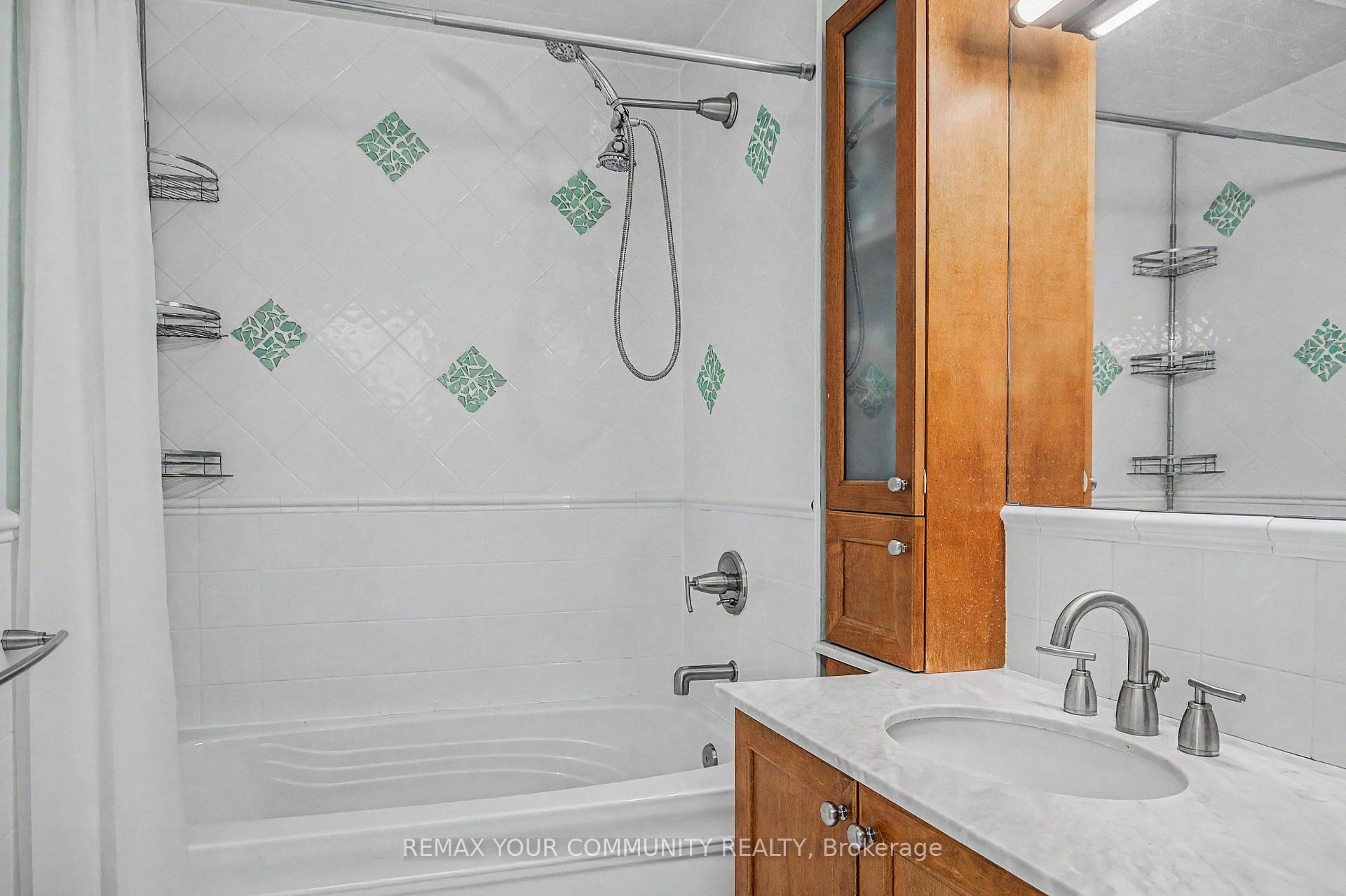 Photo 26 of 1079 Broadview Avenue, Toronto, Broadview North — HOMEH