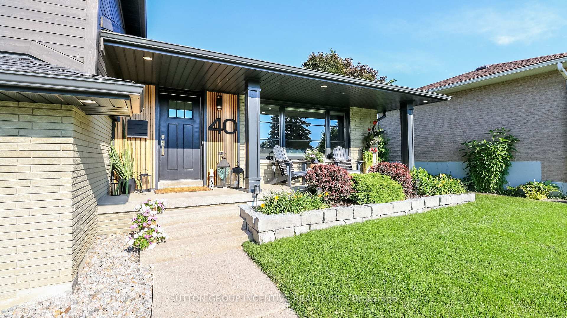 Photo 3 of 40 Varden Avenue, Barrie, Codrington — HOMEH