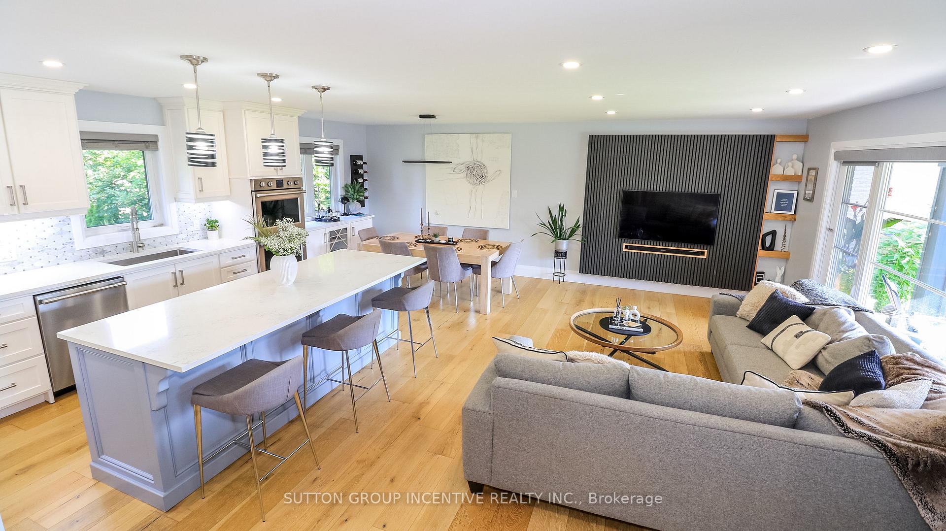 Photo 6 of 40 Varden Avenue, Barrie, Codrington — HOMEH