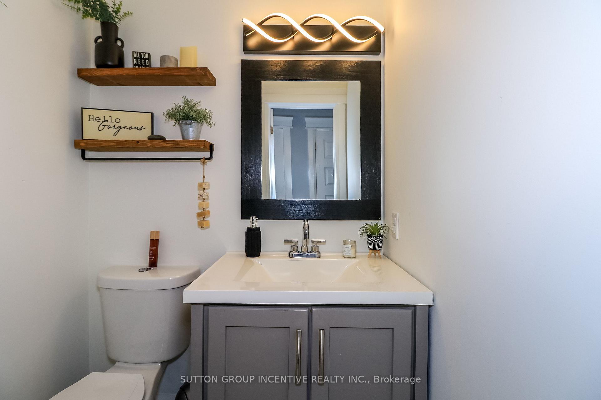 Photo 16 of 40 Varden Avenue, Barrie, Codrington — HOMEH