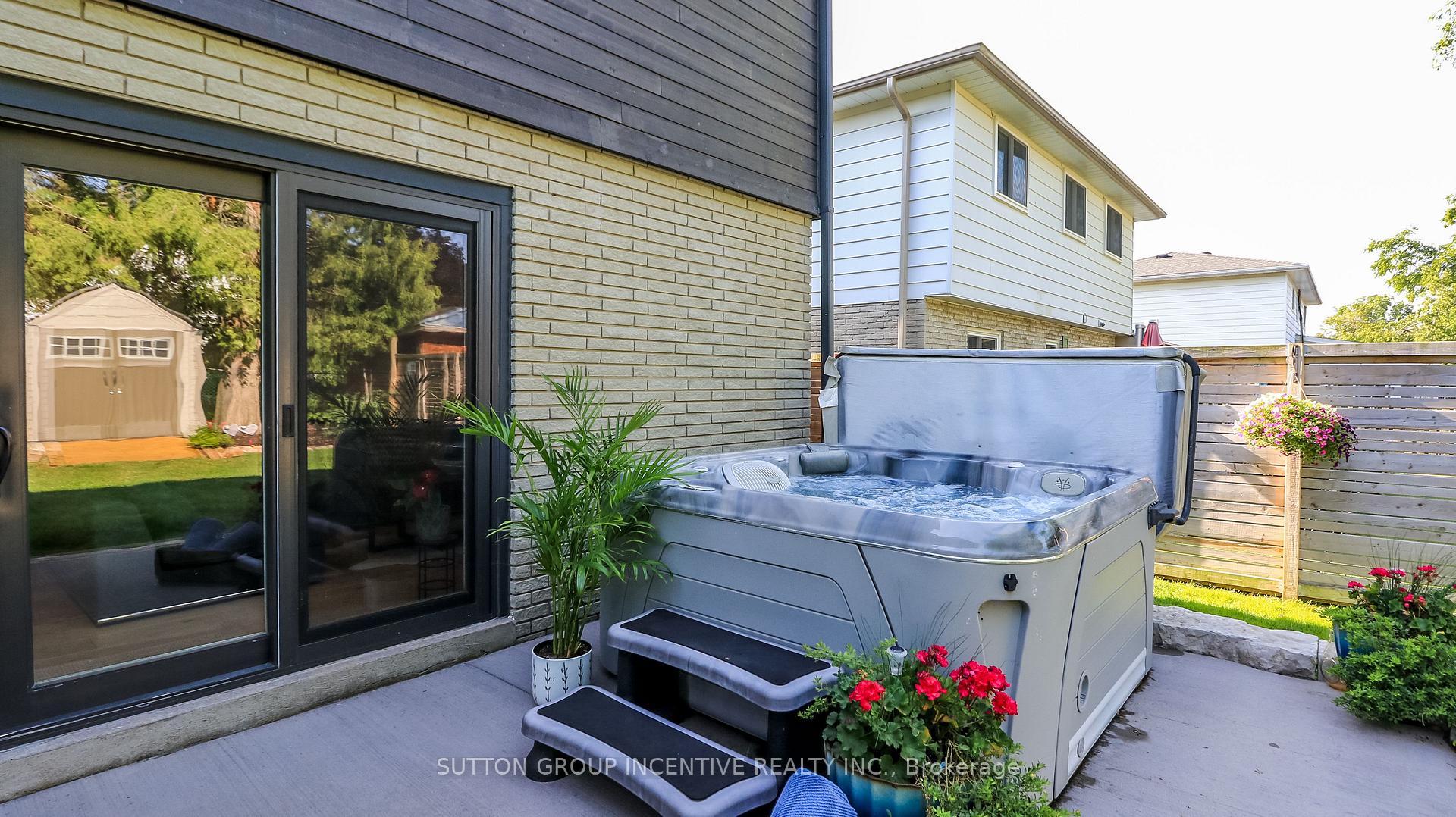 Photo 39 of 40 Varden Avenue, Barrie, Codrington — HOMEH