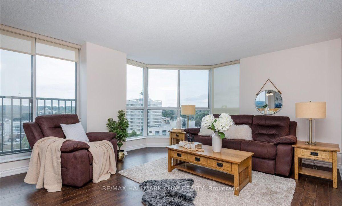 Photo 5 of Unit 1202, 140 Dunlop Street E, Barrie, City Centre — HOMEH