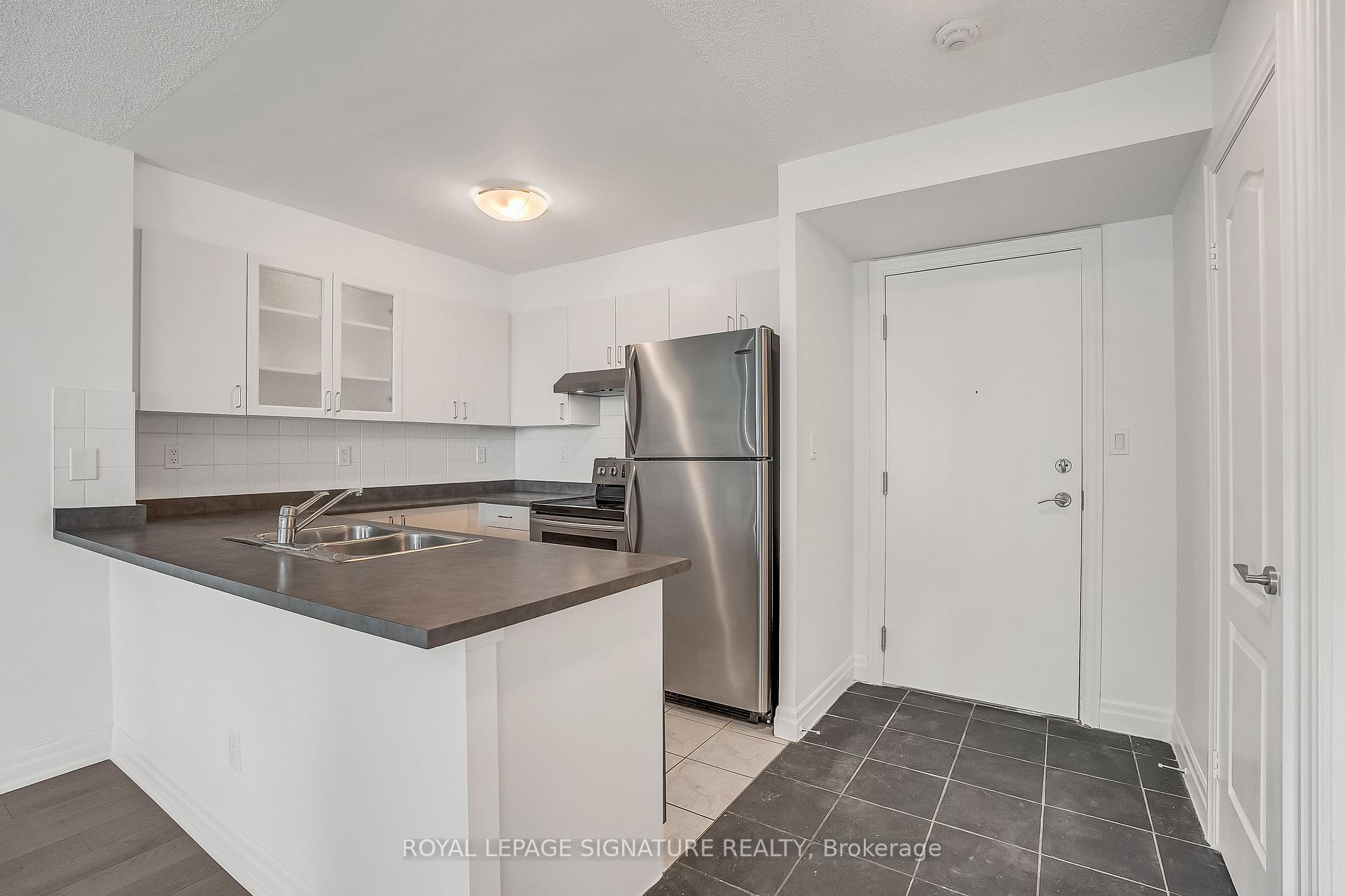 Photo 2 of Unit 802, 188 Doris Avenue, North York, Willowdale East — HOMEH