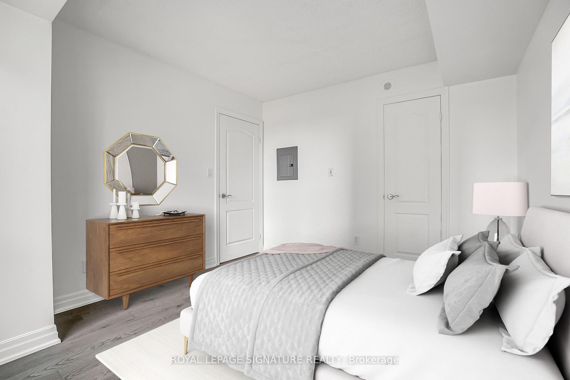 Photo 21 of Unit 802, 188 Doris Avenue, North York, Willowdale East — HOMEH