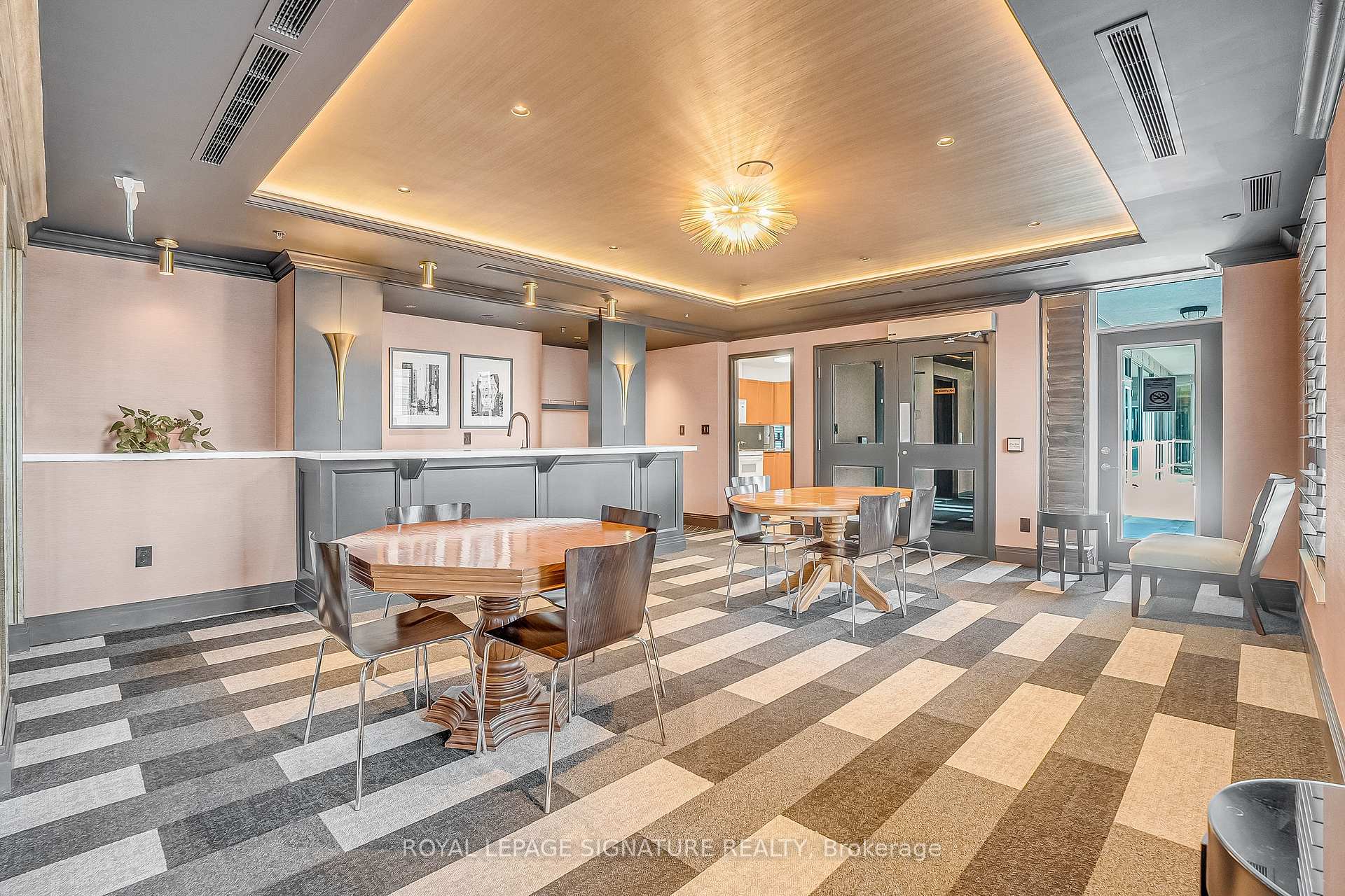 Photo 31 of Unit 802, 188 Doris Avenue, North York, Willowdale East — HOMEH