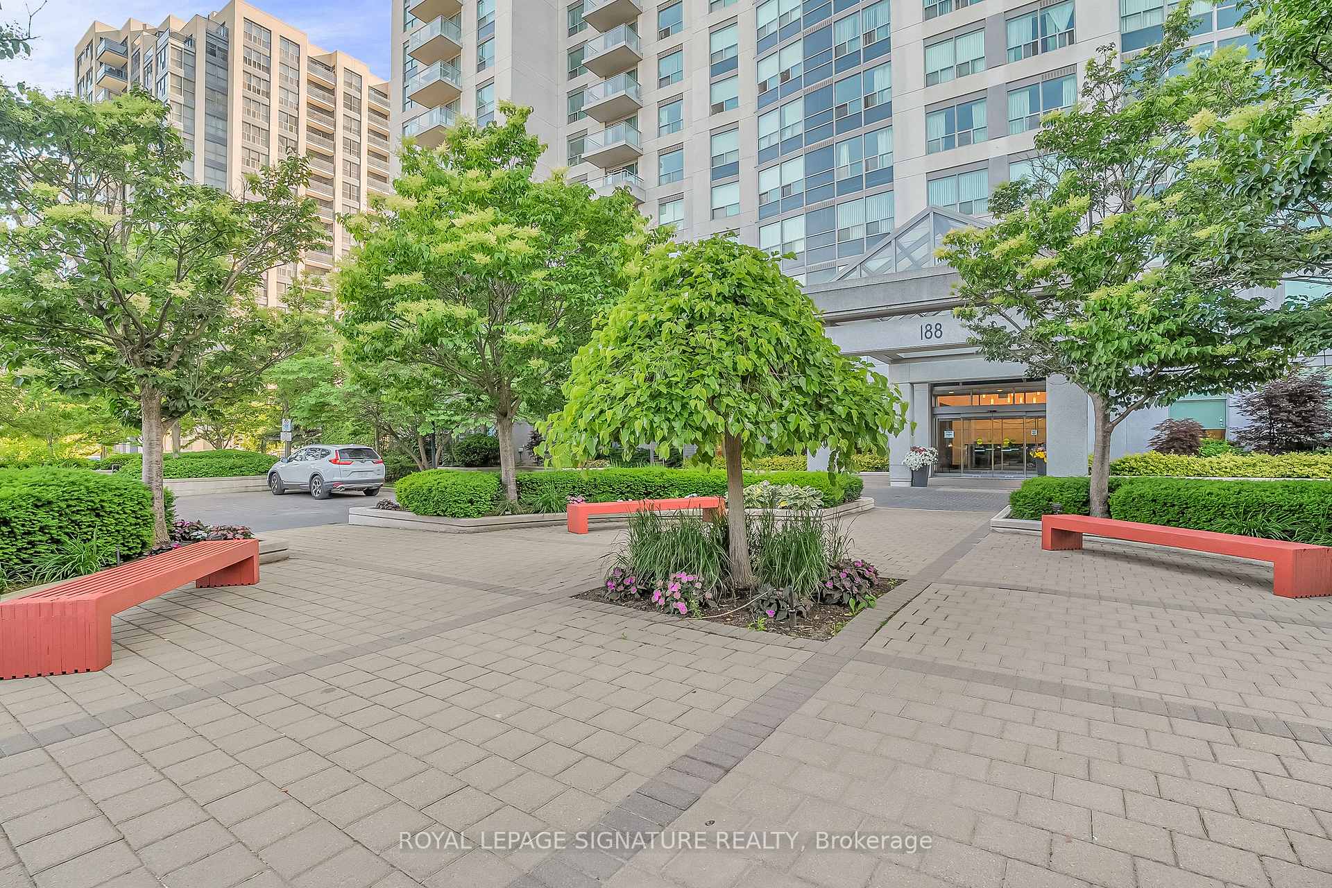 Photo 34 of Unit 802, 188 Doris Avenue, North York, Willowdale East — HOMEH