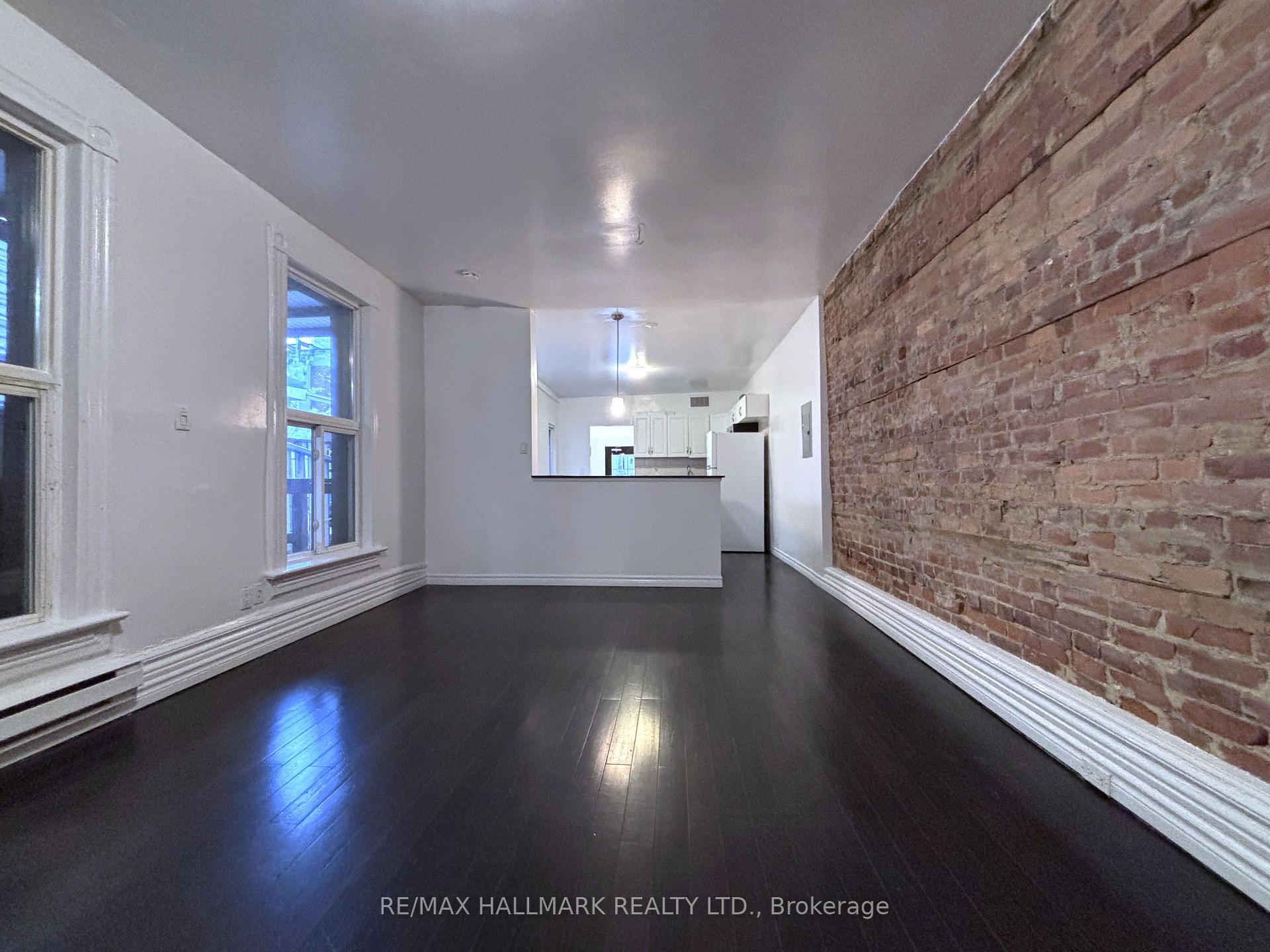 Photo 2 of Unit 2, 122 Baldwin Street, Toronto, Kensington-Chinatown — HOMEH