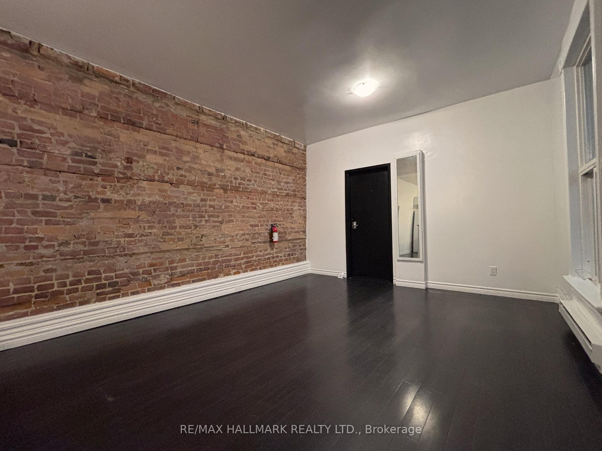 Photo 3 of Unit 2, 122 Baldwin Street, Toronto, Kensington-Chinatown — HOMEH